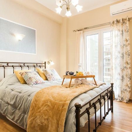 Modern Antique Private Rooms With Shared Bathroom Near To Acropolis Museum And Metro Station Atenas Exterior foto